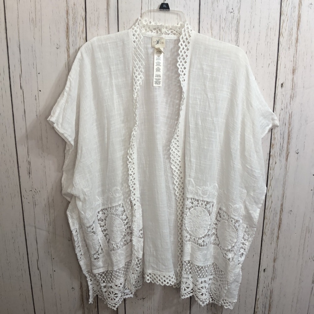 🌻 Chico’s Cotton Crochet Embroidered Cardigan
